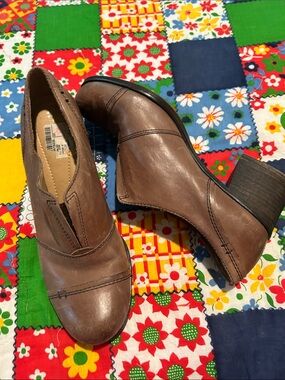 Naturalizer Brown Booties